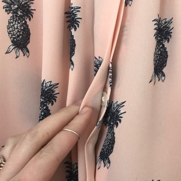 Ann Taylor pineapple blouse - Picture 3 of 8